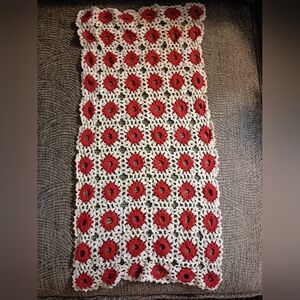 Hand Embroidery Doily, Red/ White, Rectangle, Approximately 20"X9",No Callouts